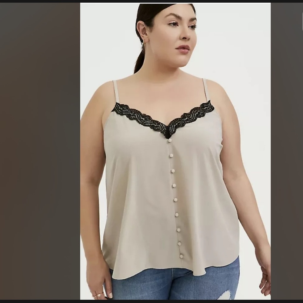 TORRID TAUPE & BLACK LACE BUTTON CAMI M/L